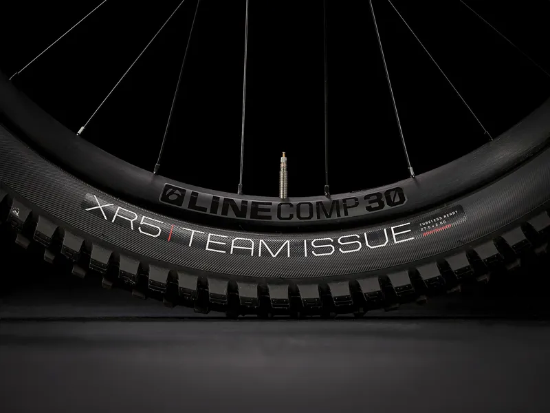 Trek Slash 9.7 SLX/XT Mountain Bike 2023 Blue Smoke/Trek Black-9